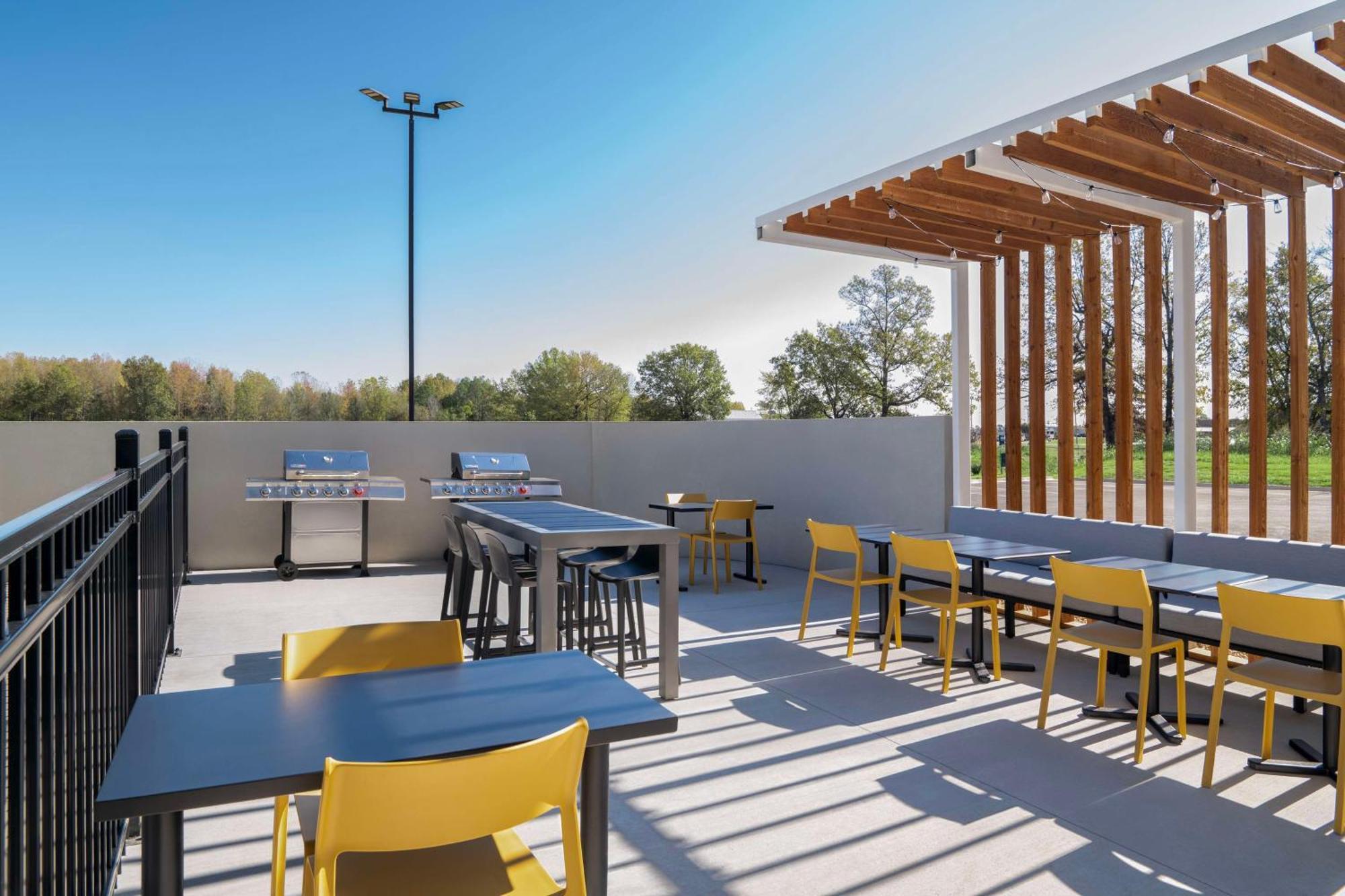 Home2 Suites By Hilton Jonesboro Exterior photo