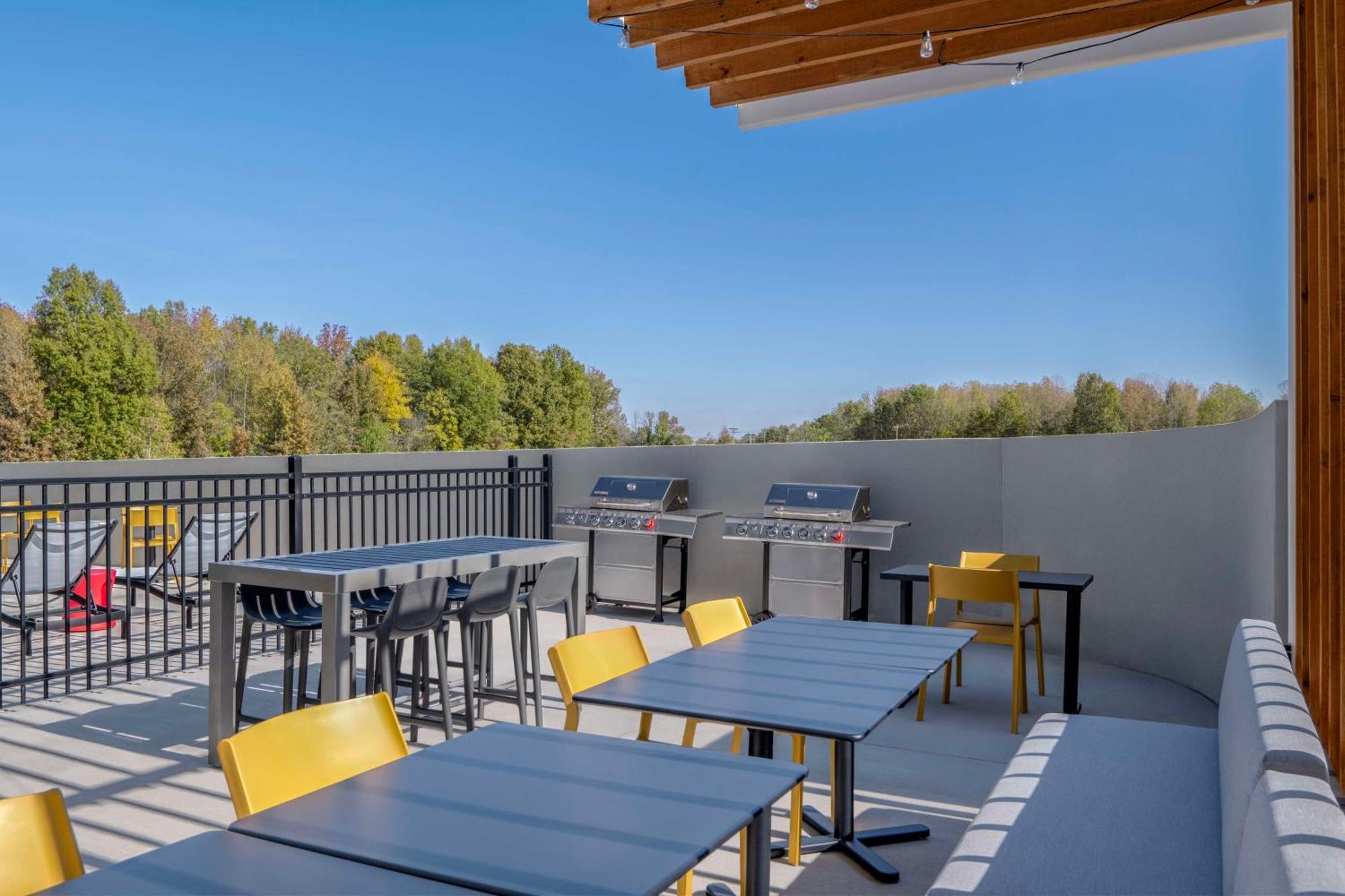 Home2 Suites By Hilton Jonesboro Exterior photo